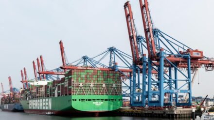 반도체 부자재 항공운송 vs 해상운송, 한국→대만 소요기간·비용 차이를 결정하는 선택 기준